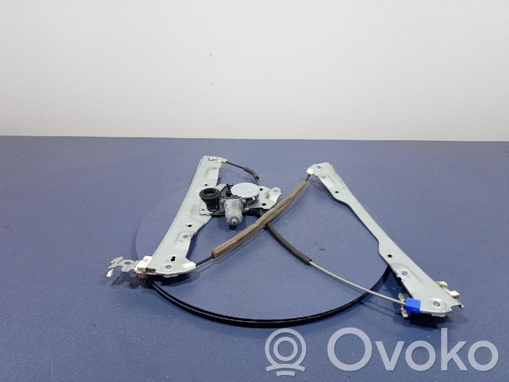 Infiniti Q50 Serrure de porte avant 