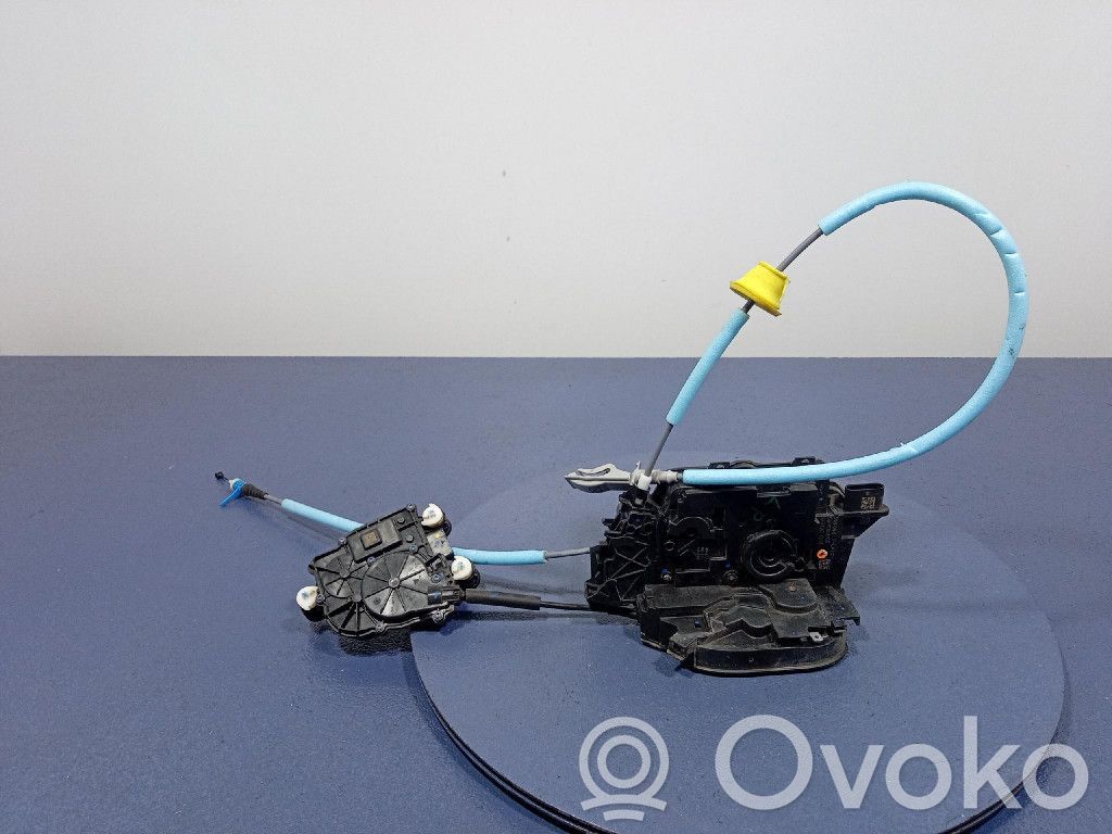 BMW iX3 G08 Priekšpusē slēdzene 