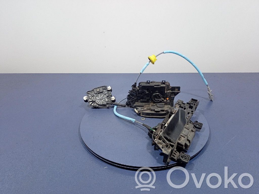 BMW iX3 G08 Aizmugurē slēdzene 