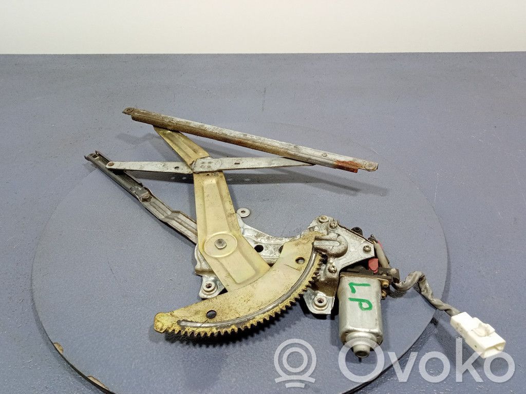 Toyota Corolla E110 Regulador de puerta delantera con motor 