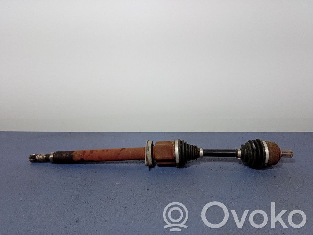 Volvo V40 Etuvetoakseli 