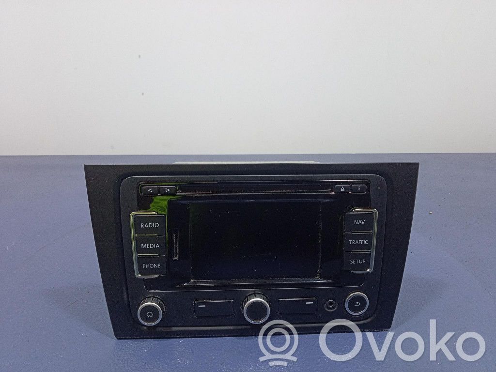 Volkswagen Golf Plus Panel / Radioodtwarzacz CD/DVD/GPS 