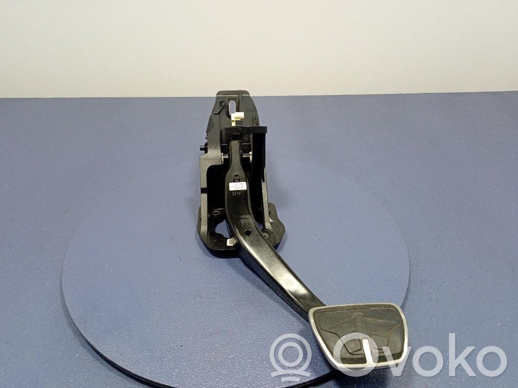 BMW M3 F80 Pedał gazu / przyspieszenia 