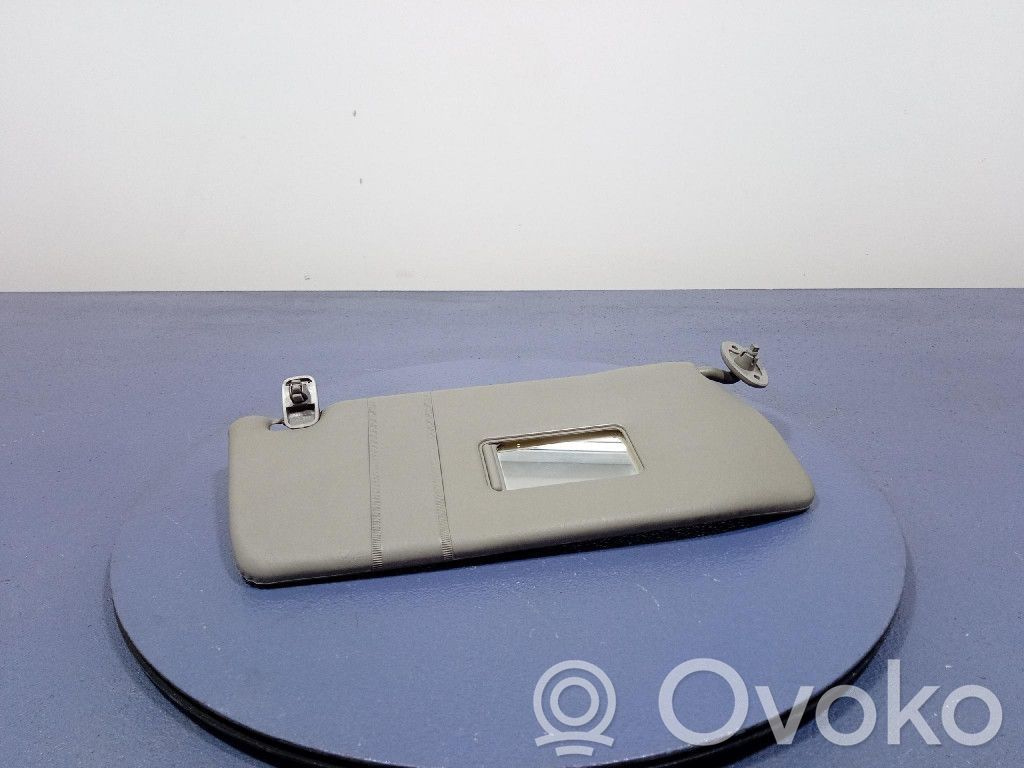 Sun visor