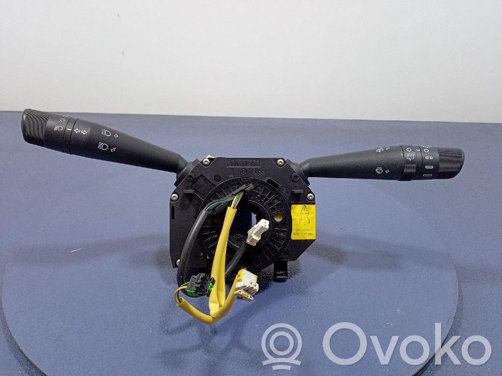 Fiat Grande Punto Otros interruptores/perillas/selectores 