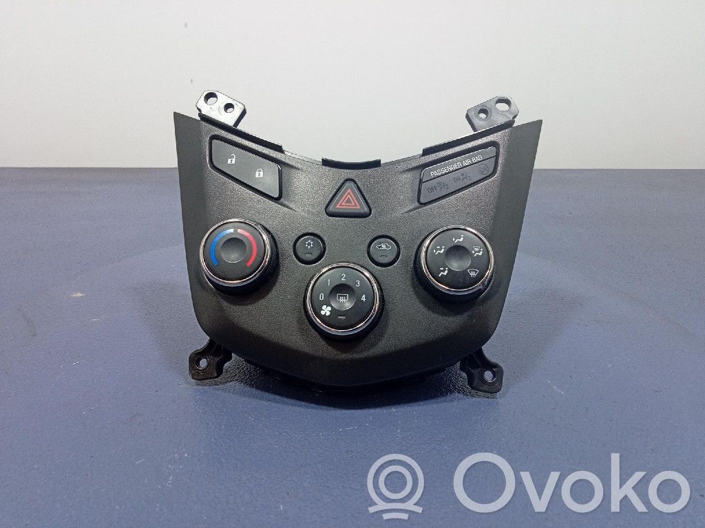 Climate control unit   95076683,95076683