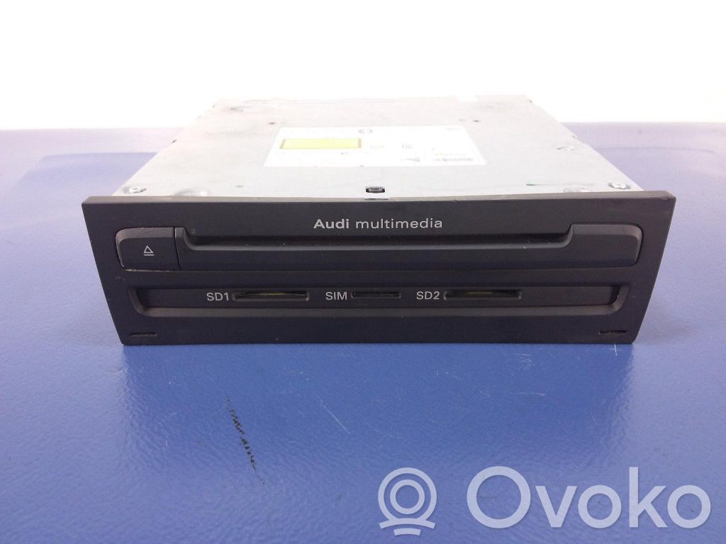 Panel / Radioodtwarzacz CD/DVD/GPS   4H0035746L,4H0035746L