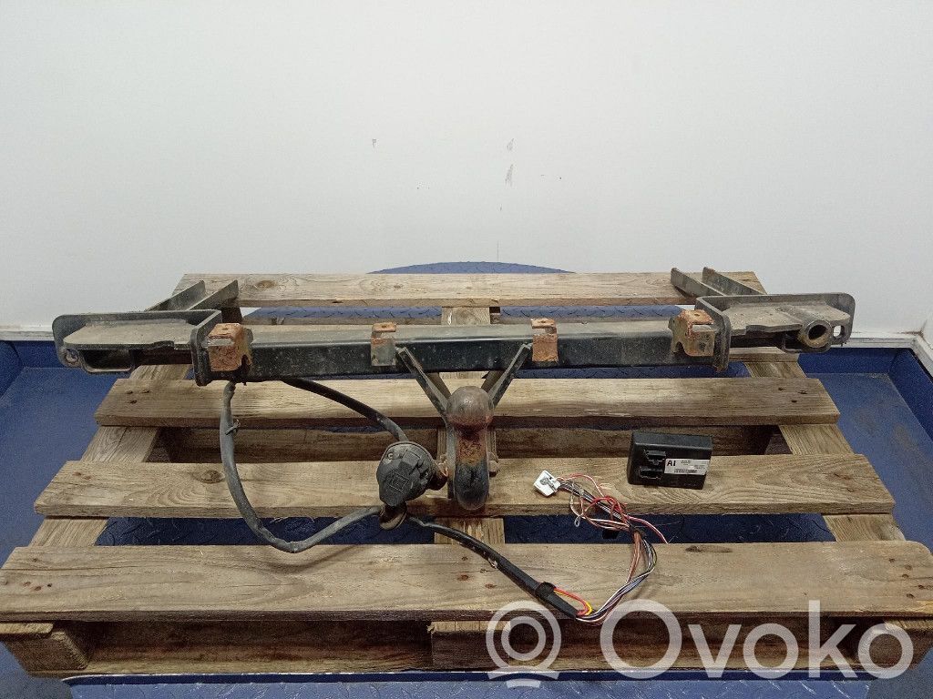 Opel Astra J Hak holowniczy / Komplet 