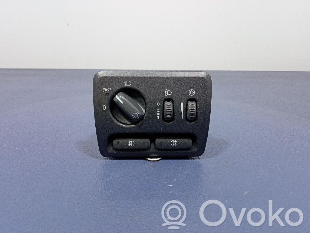 Volvo V70 Light switch 