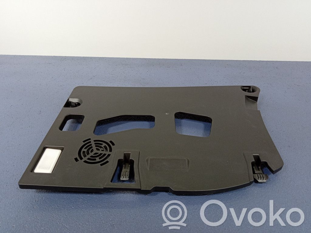 BMW 1 F40 Otras molduras del borde/pilar 
