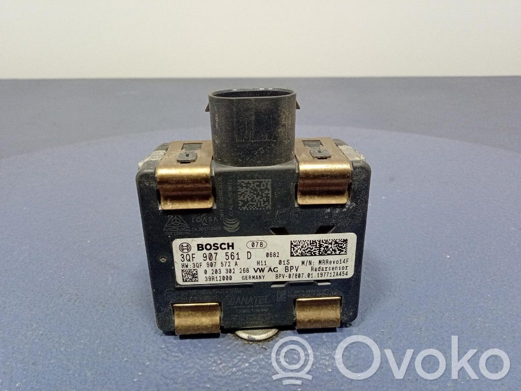 Volkswagen Golf Sportsvan Distronic sensor radar 