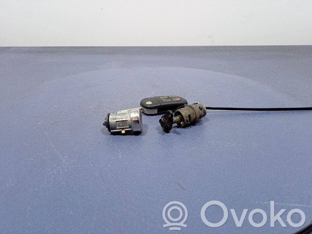 Užvedimo spynelė   UC592300F,UC592300F