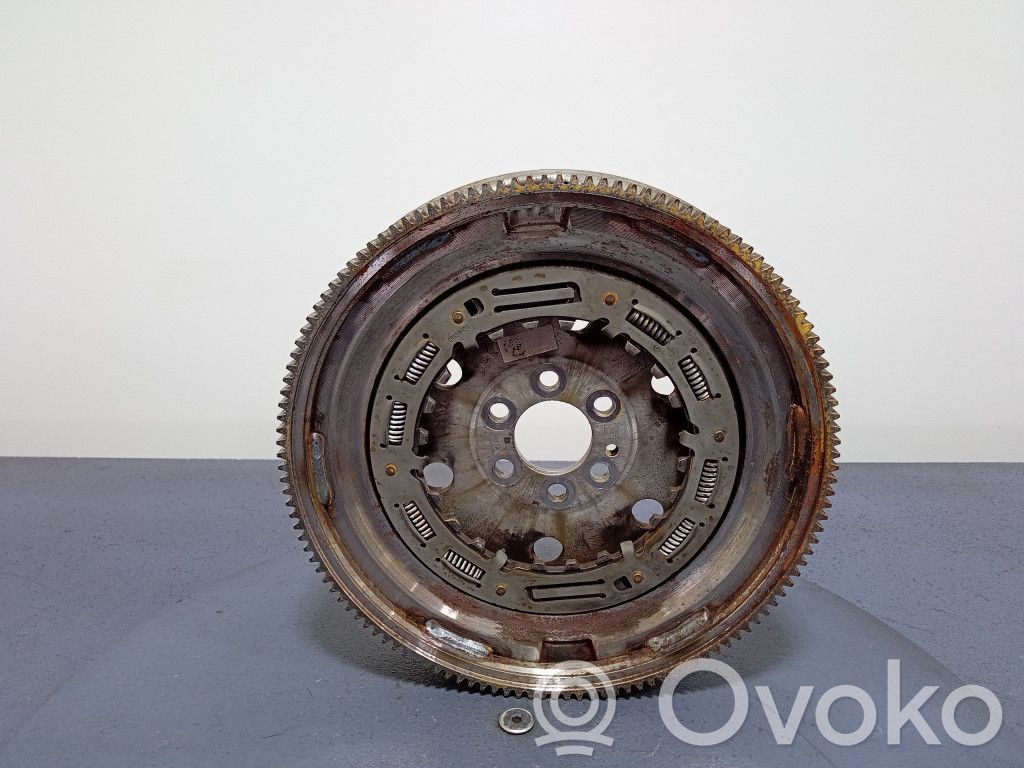 Volkswagen PASSAT B8 Juego de embrague 