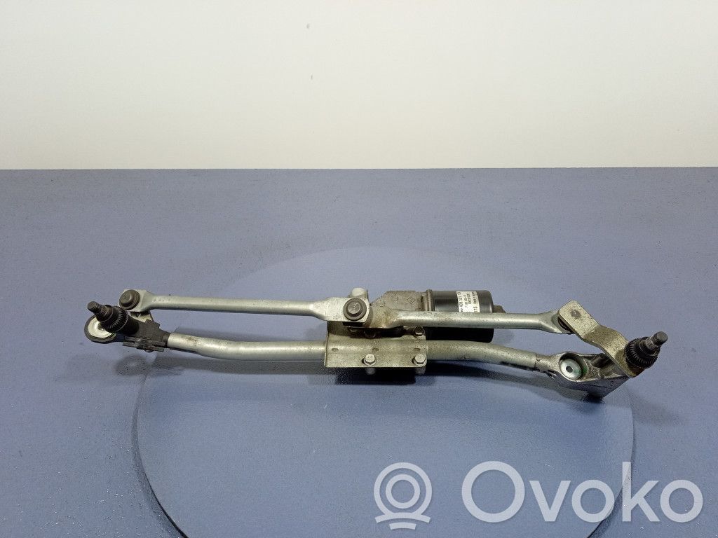 BMW 1 E81 E87 Motor y varillaje del limpiaparabrisas delantero 