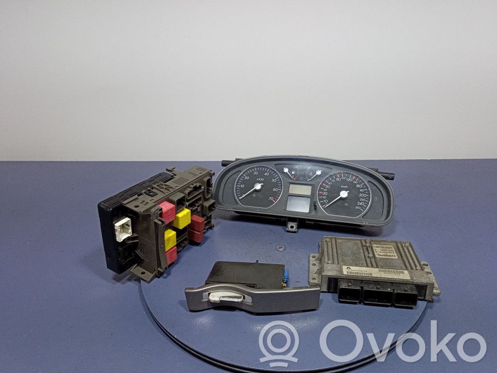 Engine control unit/module ECU   8200045893,8200045893