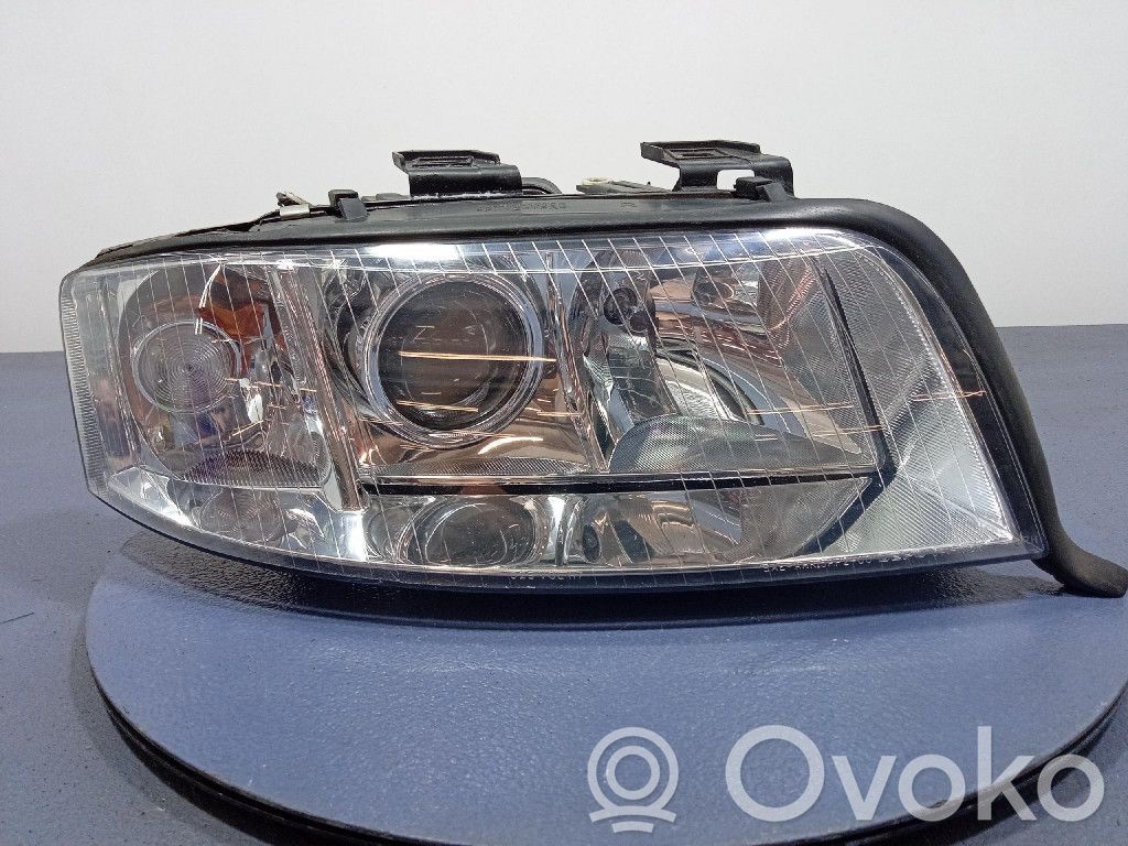 Audi A6 Allroad C5 Lampa przednia 