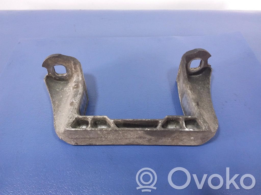 Volvo V50 Engine mount vacuum valve 