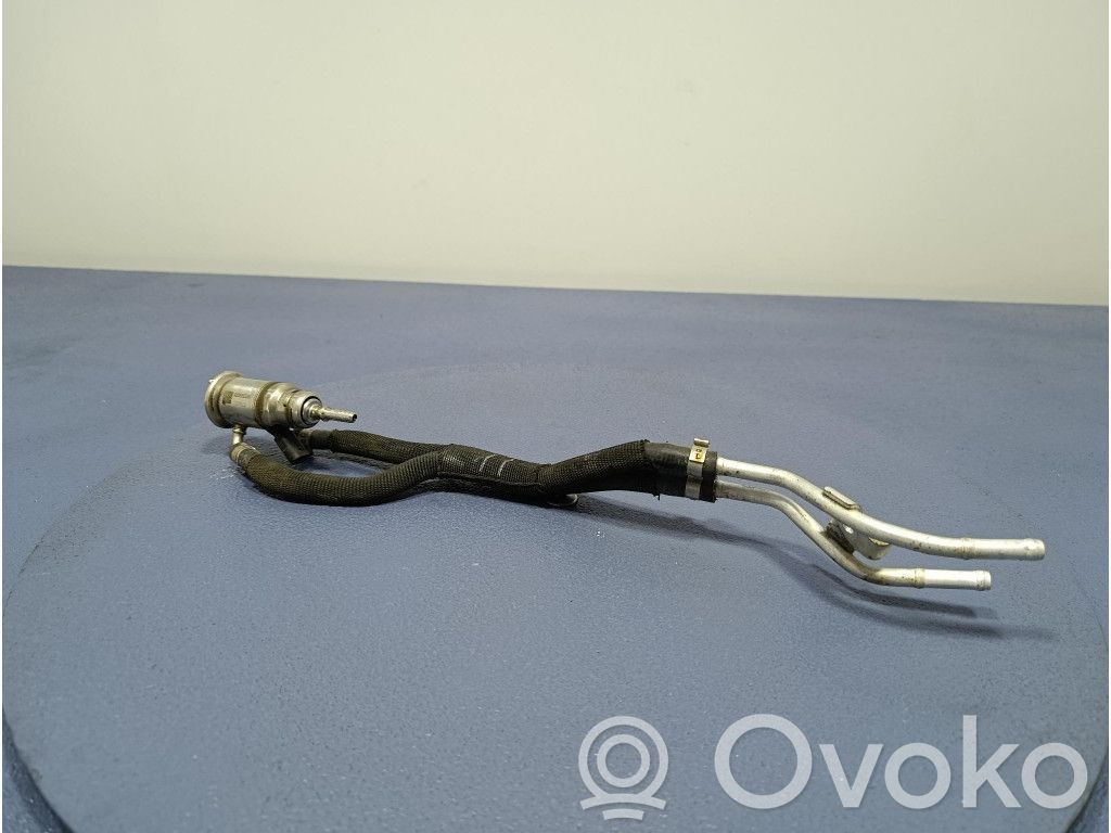 BMW X4 G02 Fuel injector 