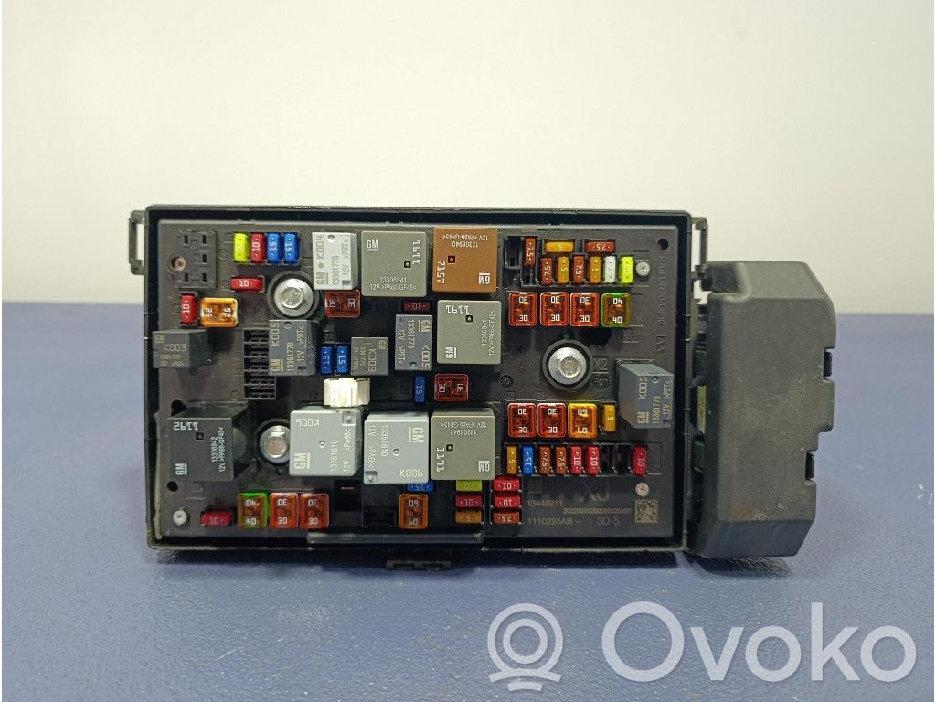 Opel Astra J Set cutie siguranțe 