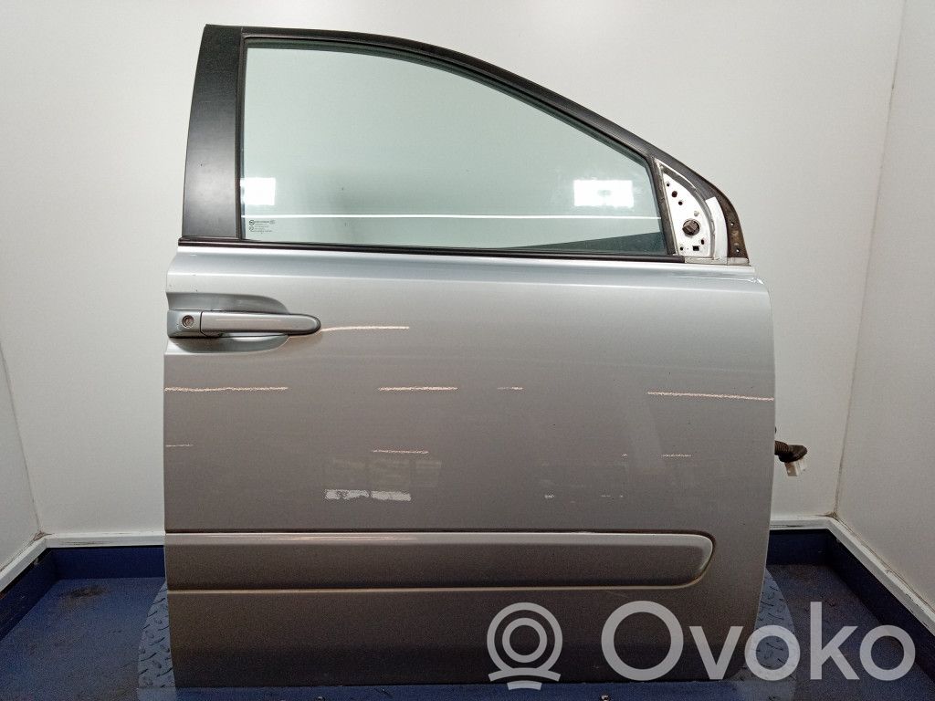 KIA Carnival Tür vorne 