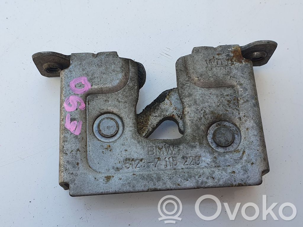 Engine bonnet/hood lock/catch   7115229