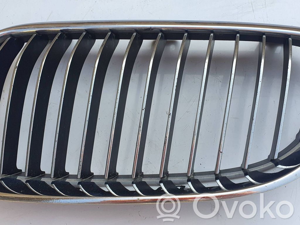 BMW 3 E92 E93 Augšējais režģis 