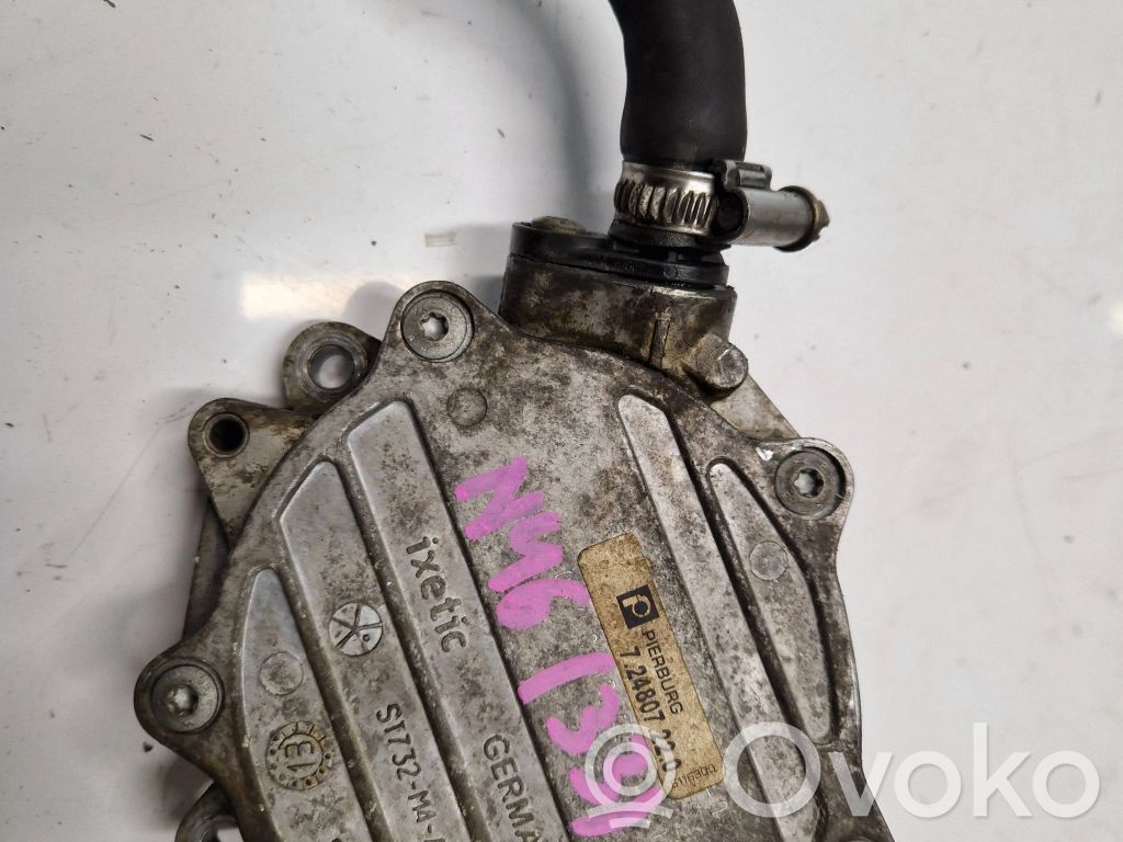 Vacuum pump   724807220