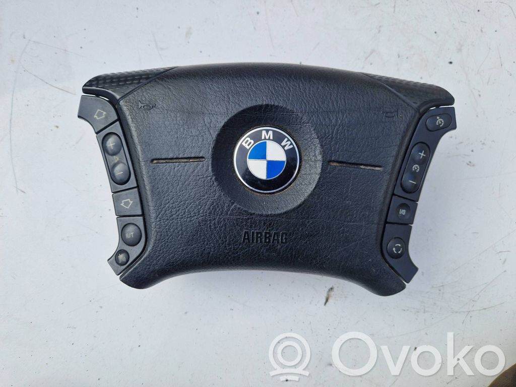 BMW X3 E83 Vairo oro pagalvė 
