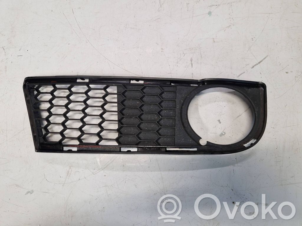 BMW 1 E82 E88 Front bumper lower grill 