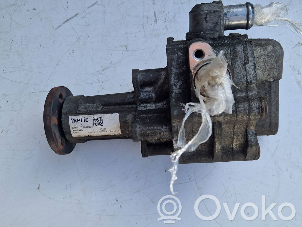 Power steering pump   679646203