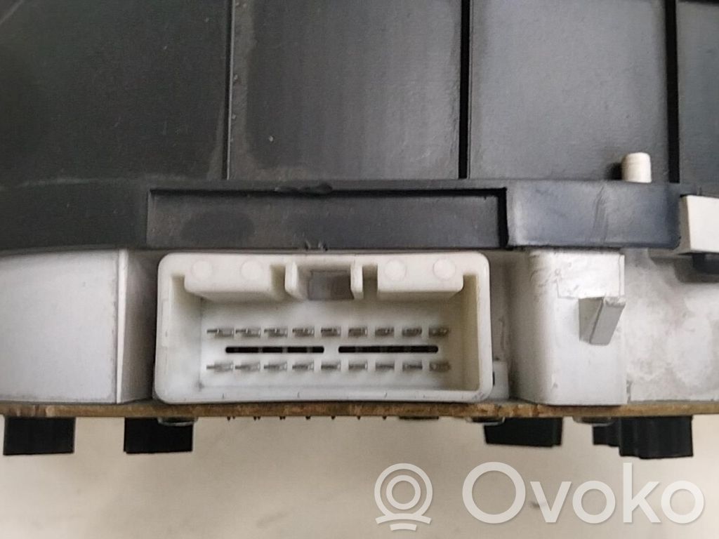 Speedometer (instrument cluster)   BL2K55471A