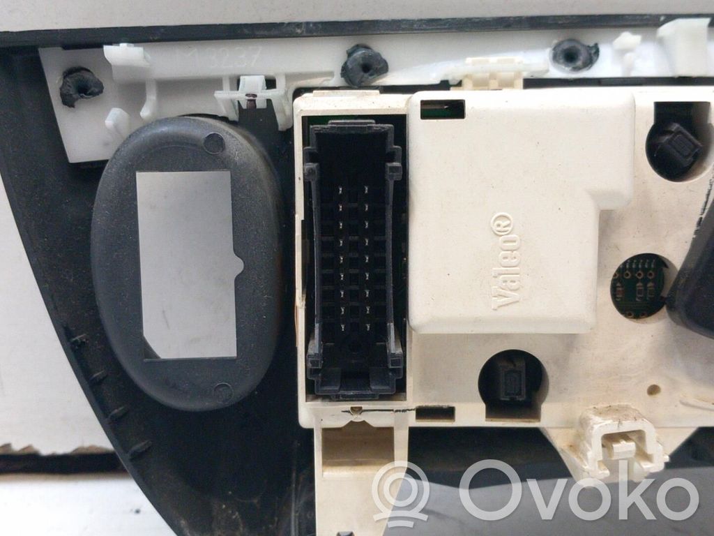 Renault Megane I Climate control unit 