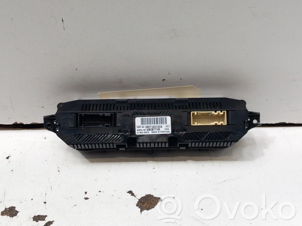 Ford Kuga I Climate control unit 