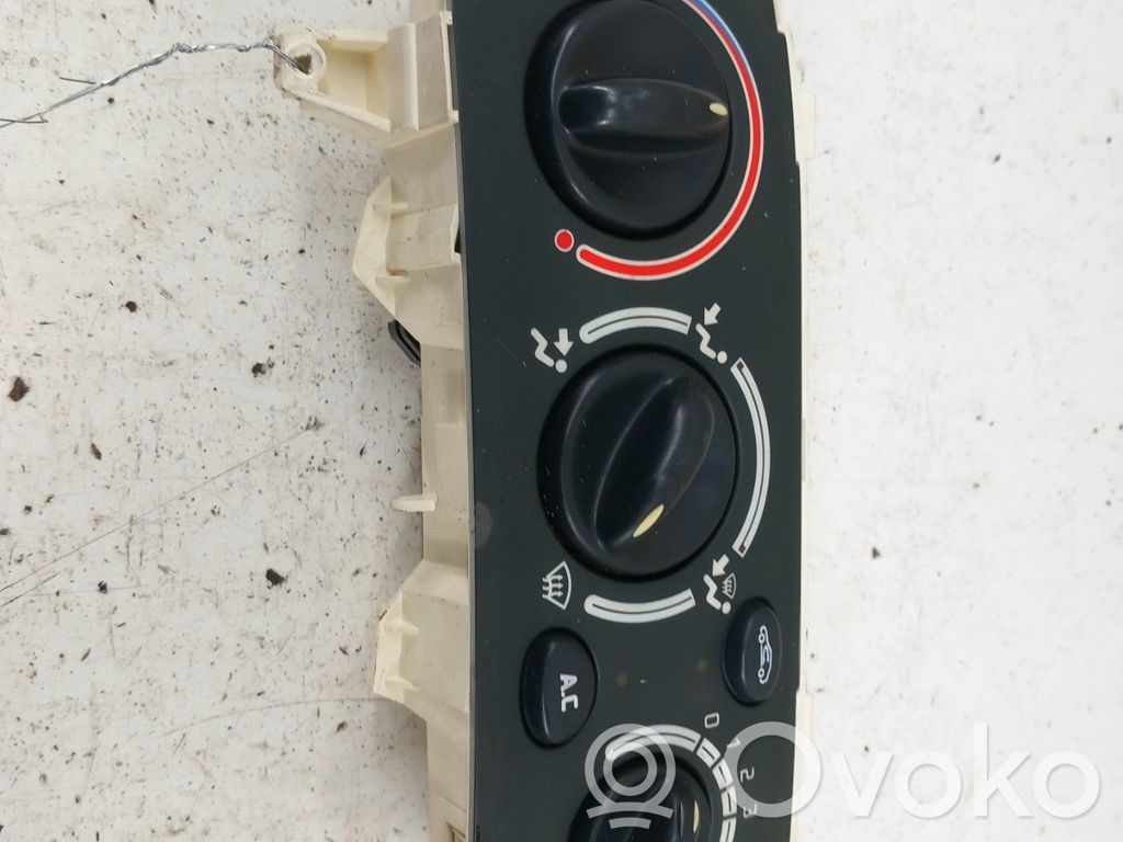 Renault Megane I Climate control unit 