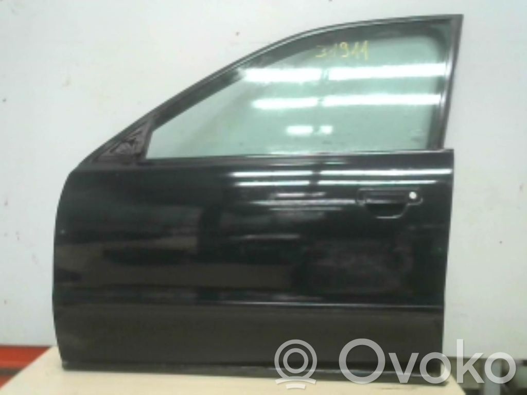 Audi A4 S4 B5 8D Puerta delantera 