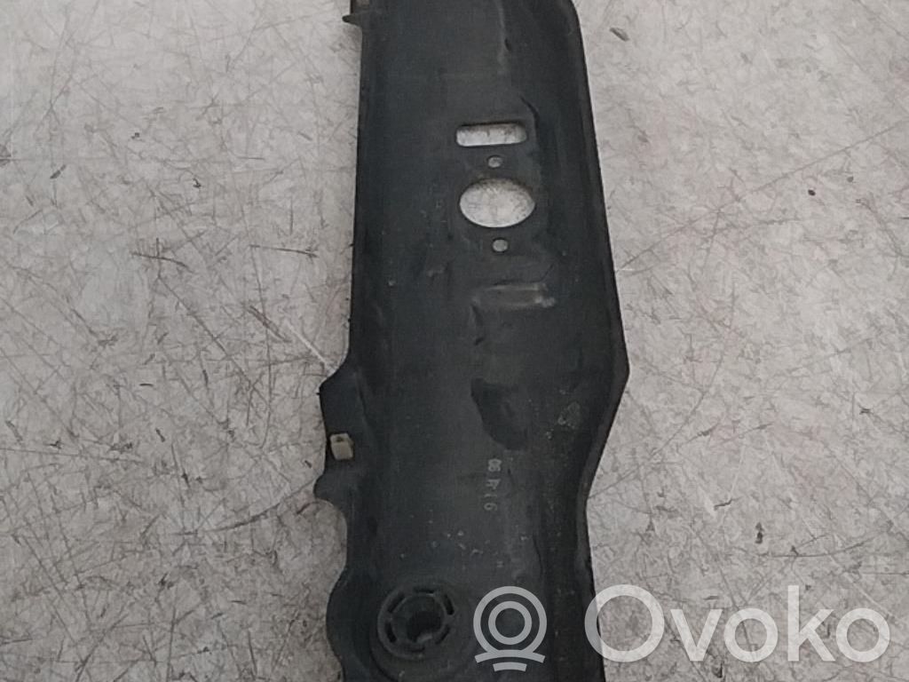 Chevrolet Lacetti Radiatoru paneļa augšējā daļa (televizors) 