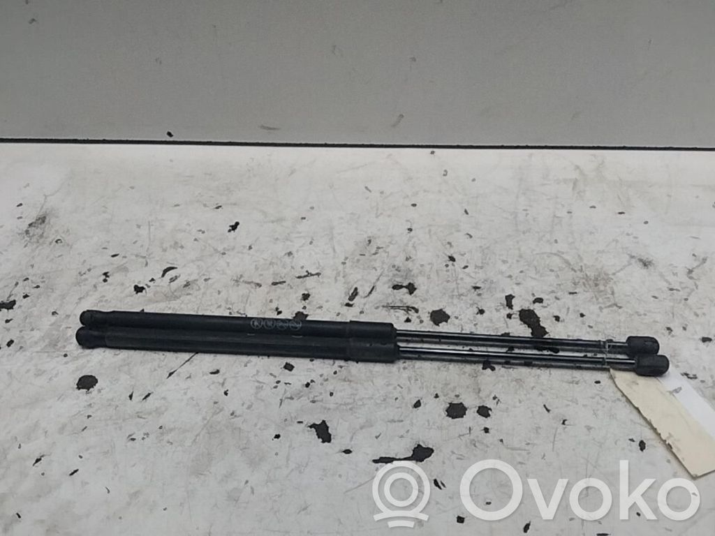 Mazda 3 II Amortyzator klapy tylnej bagażnika 