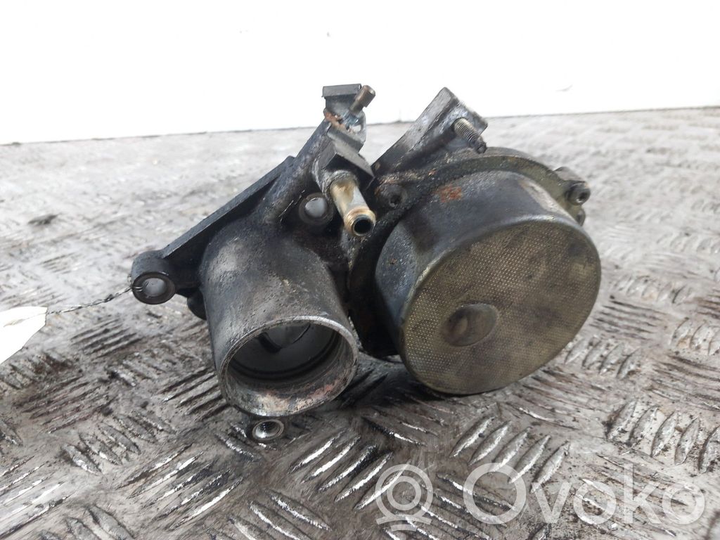 Jaguar X-Type Vacuum pump 