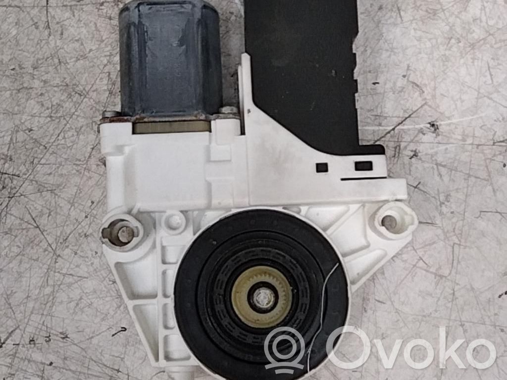 Moteur de lève-vitre de porte avant   9222Y6