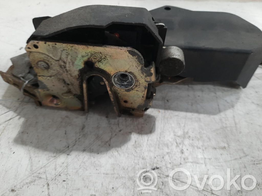 Volvo 850 Front door lock 