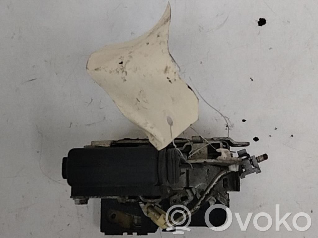 Dacia Duster Galinių durų spyna 