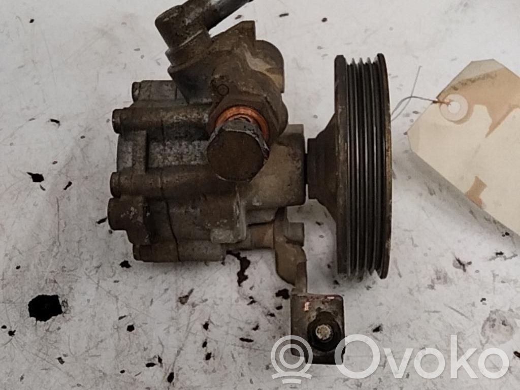 Peugeot Boxer Ohjaustehostimen pumppu 