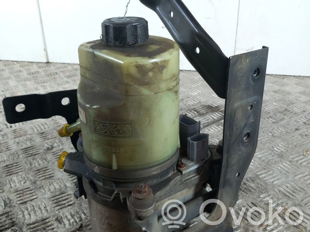 Ohjaustehostimen pumppu   1743471