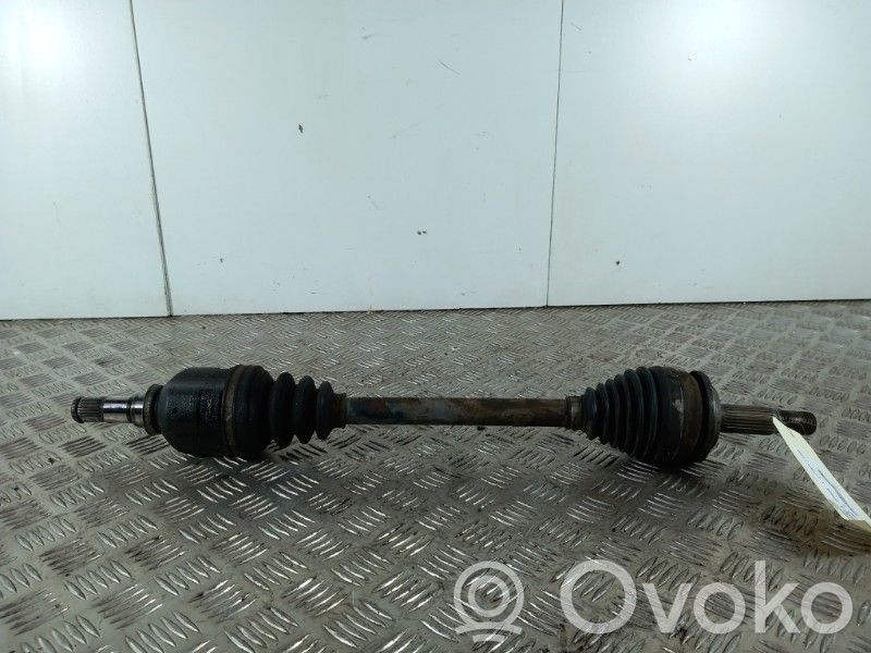 Toyota Auris 150 Etuvetoakseli 