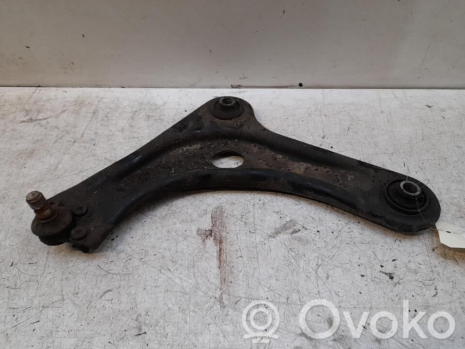 Peugeot 1007 Front control arm 