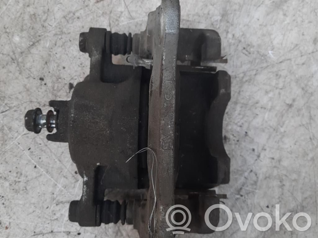 Peugeot iOn Передний суппорт 
