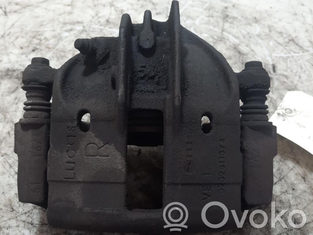 Volvo S40, V40 Etujarrusatula 