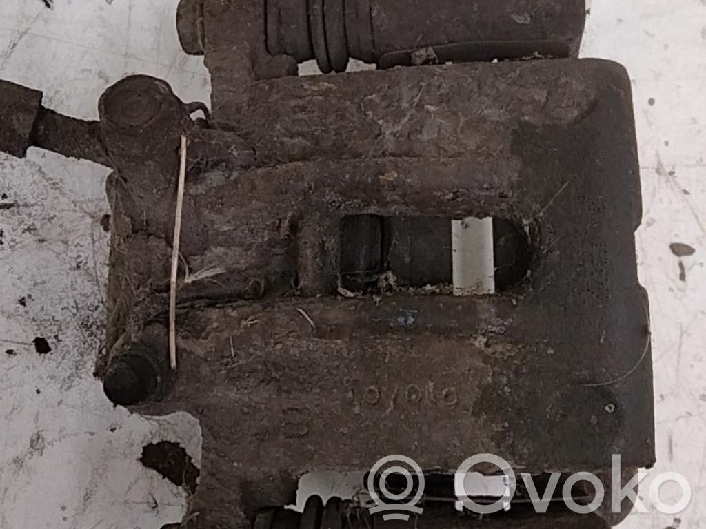 Toyota Corolla E120 E130 Tylny zacisk hamulcowy 