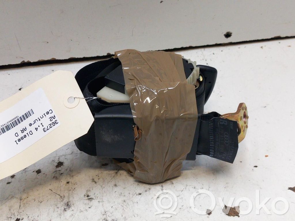 Cinturón trasero   8Z0857806DV04