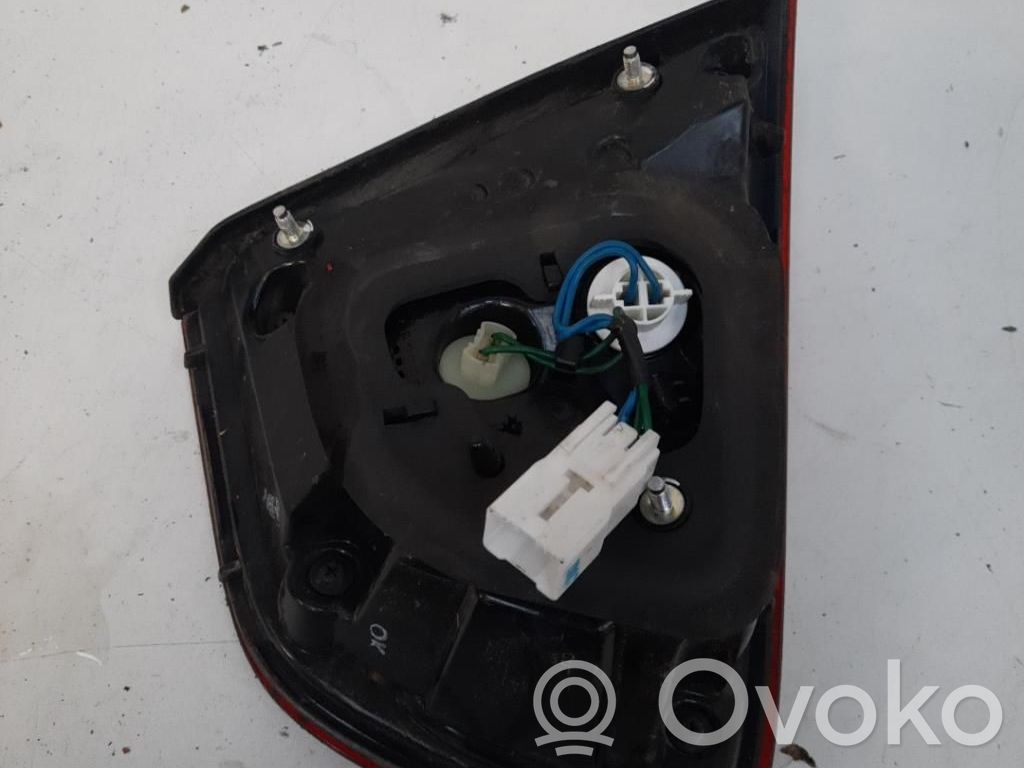 KIA Rio Takaluukun takavalot 